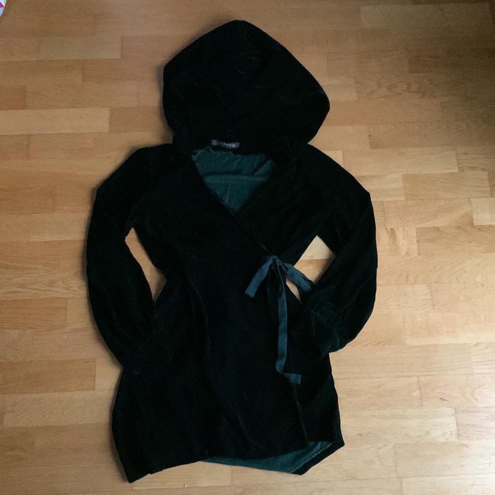 Zara Green Velvet Hooded Wrap Dress - Picture 5 of 7